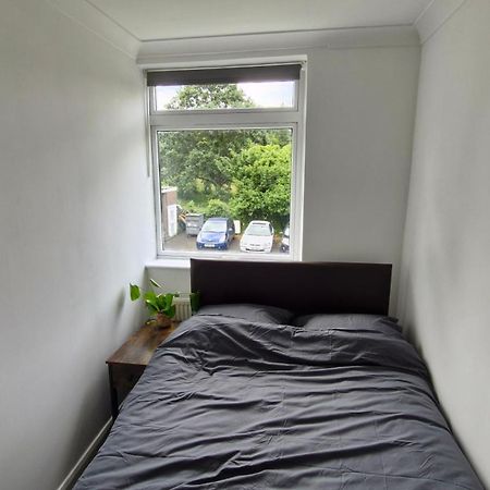 Bright Spacious Airy 2 Bed Flat Ealing Exterior photo